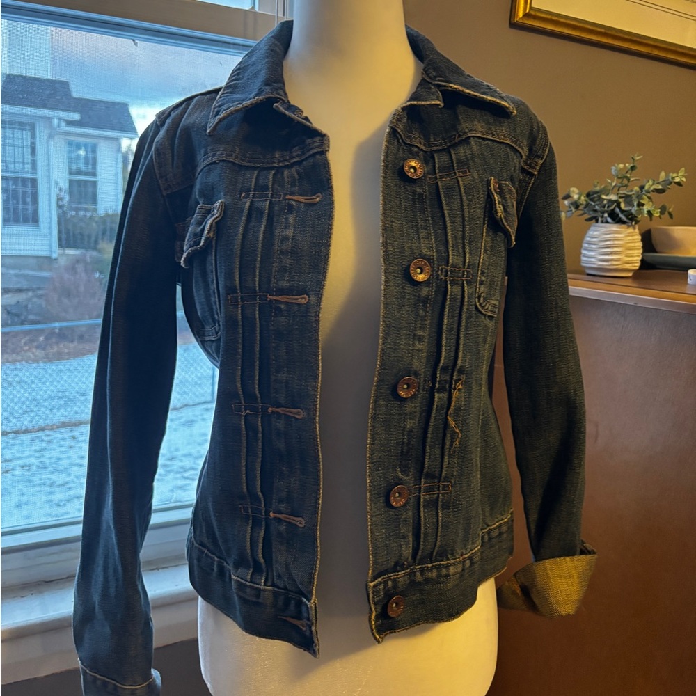 Classic Gap dark wash denim jacket